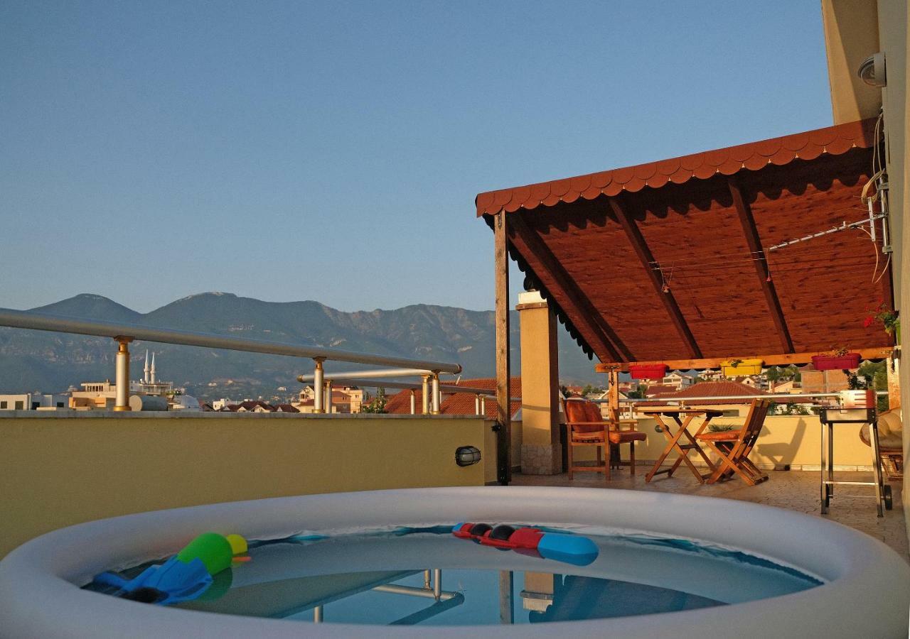 Friends Terrace Διαμέρισμα Τίρανα Εξωτερικό φωτογραφία